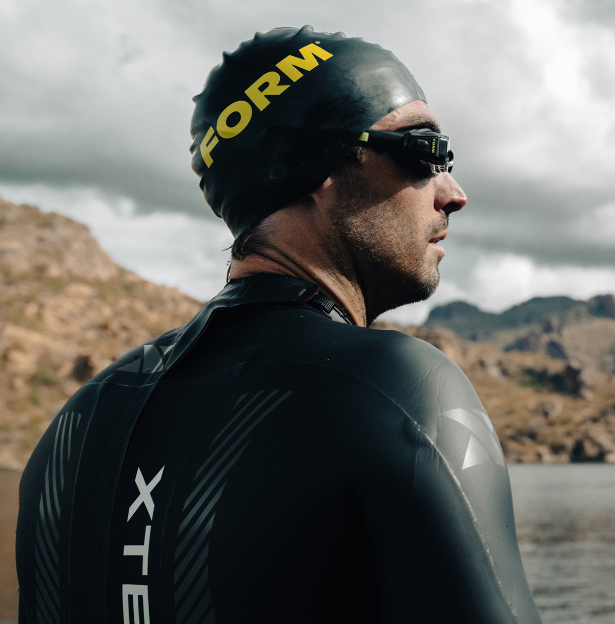 Stroke Rate and Heart Rate Tracking Improvements for Open Water swimming