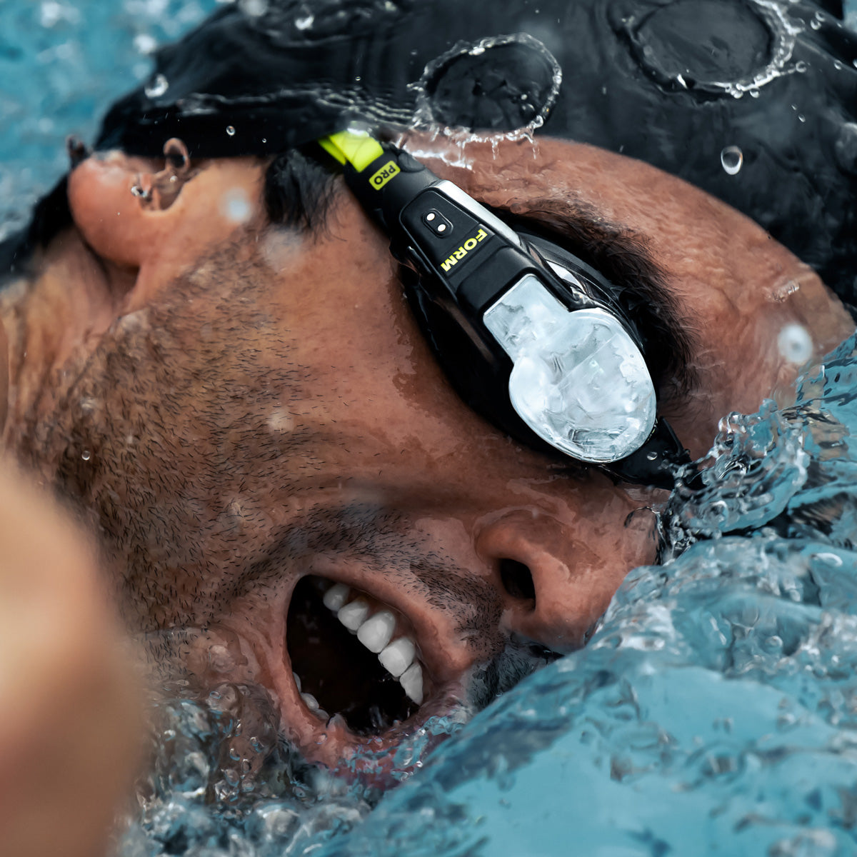 eye goggles for swimming FORM Smart Swim 2 PRO